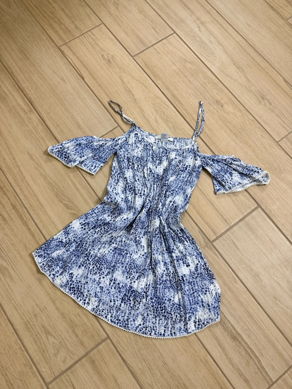 Olivaceous Blue Paisley Cold Shoulder Mini Dress –XS | Boho Smocked Summer Dress